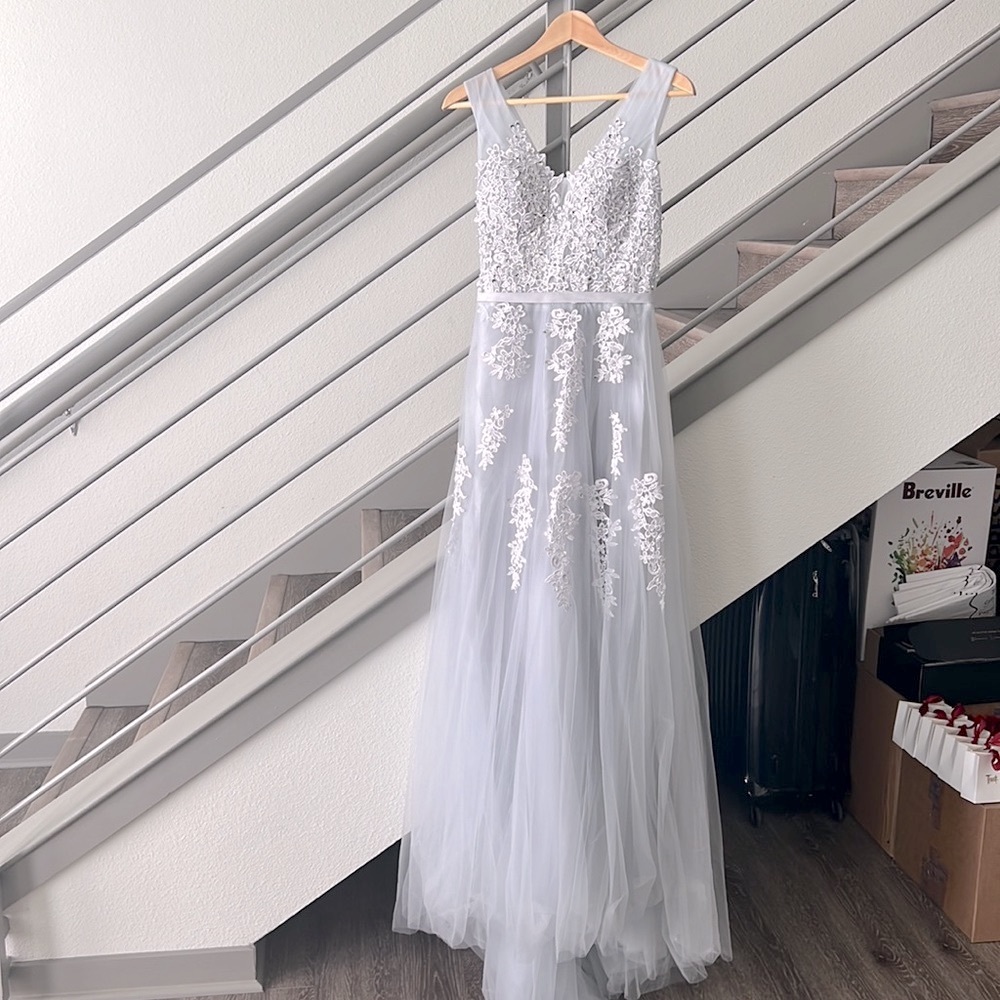 NWT Women’s Beaded Chiffon Light Silver Gray Gown, 4